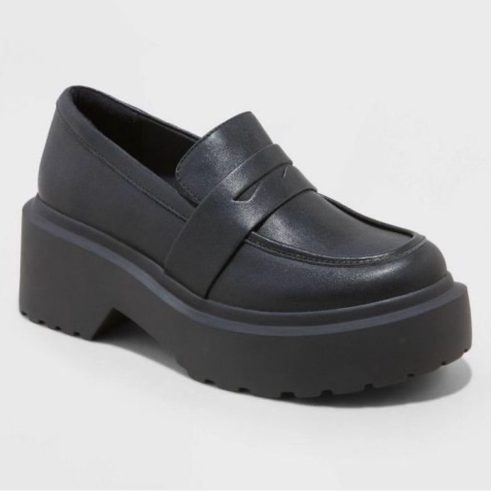 Wild Fable Black Chunky Platform Loafers Size 8